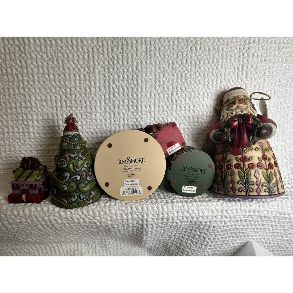 Jim Shore Set of 4 Christmas Nesting Boxes Santa Tree Bear NIB 4017625 Enesco